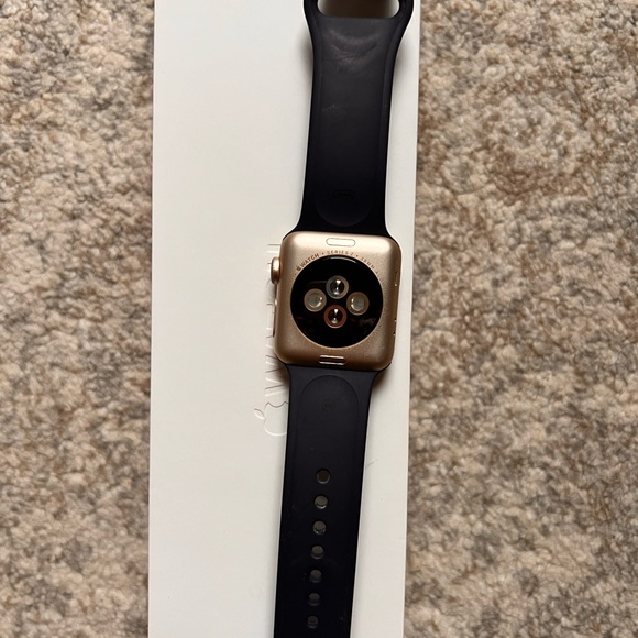Apple Watch Series 2 - Picture 4 of 10
